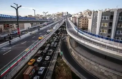 آماده باش برای ۲ طبقه کردن آزادراه تهران - کرج / مسافران بخوانند