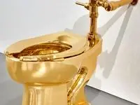 توالت فرنگی عجیب با ۱۰۰ کیلو طلا / آماده حراج باشید