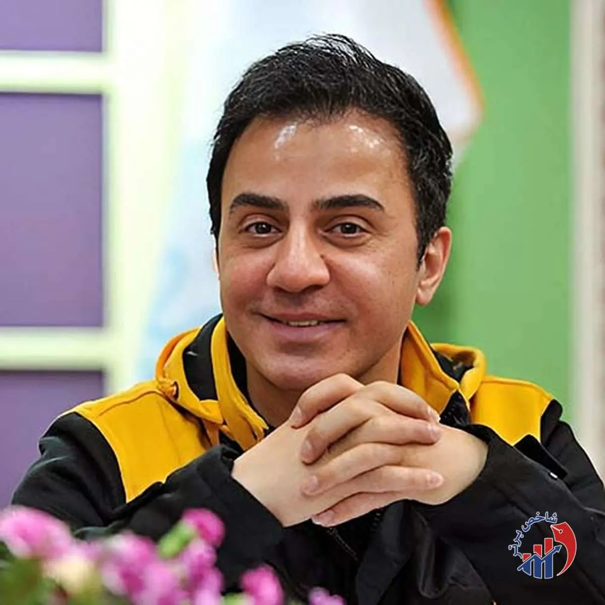 خواننده معروف از مردم خواست برای عمو پورنگ دعا کنند