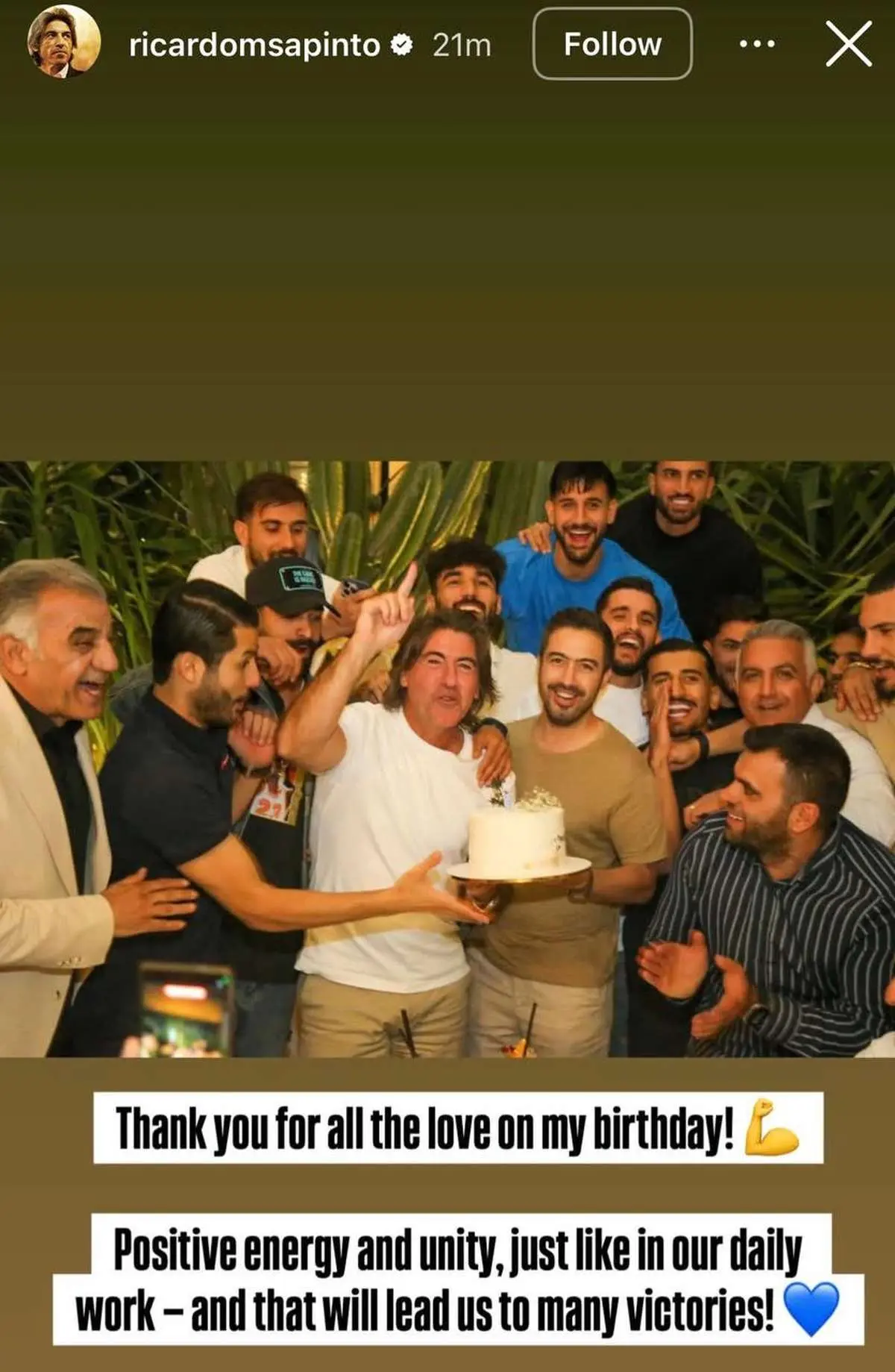 واکنش ساپینتو به جشن تولدش در کنار اعضای باشگاه استقلال