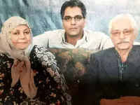 عکس زیرخاکی از حمیده خیرآبادی در کنار جمشید مشایخی