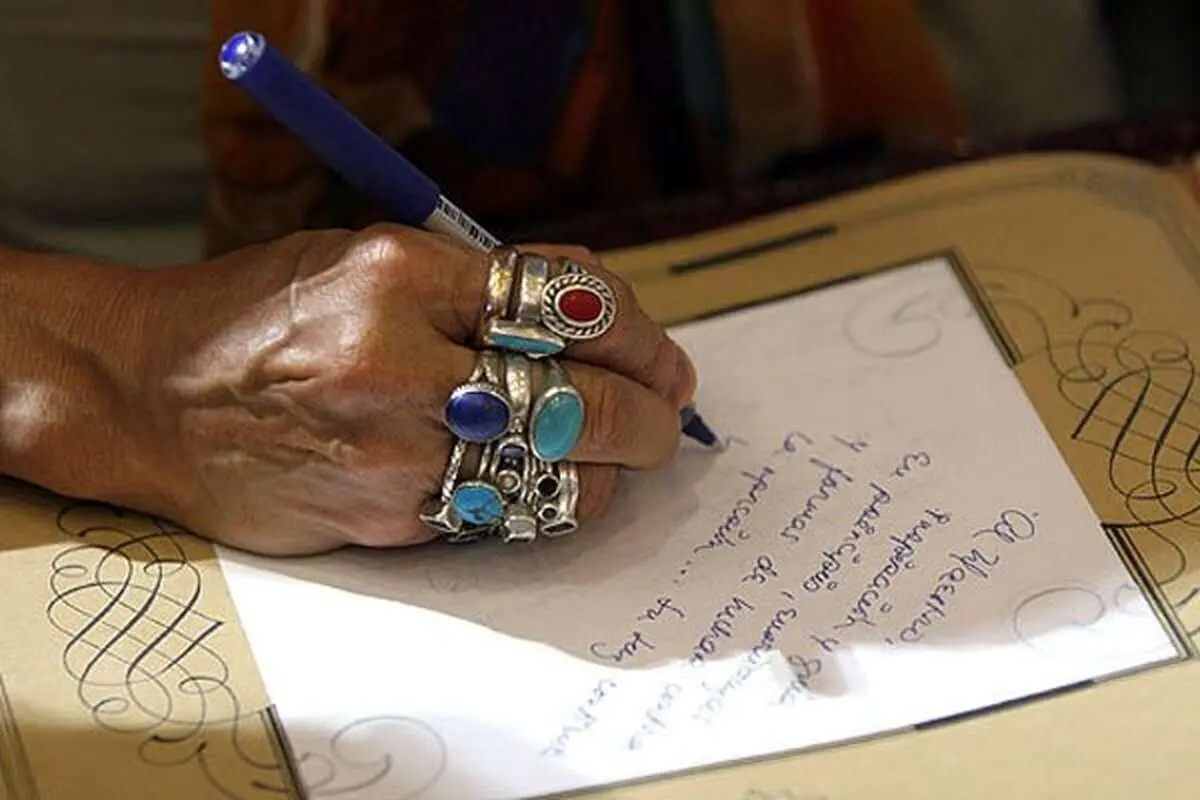 رمال‌های اینستاگرامی در لباس روانشناس! / چگونه با ترفند ذهن‌آگاهی ۳ میلیون تومان از یک مدیر کلاهبرداری کردند؟