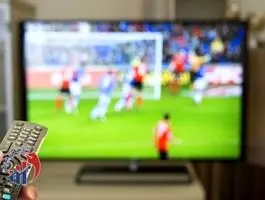 فیلم چیپس خوردن ۲ هوادار فوتبال حسابی سوژه شد