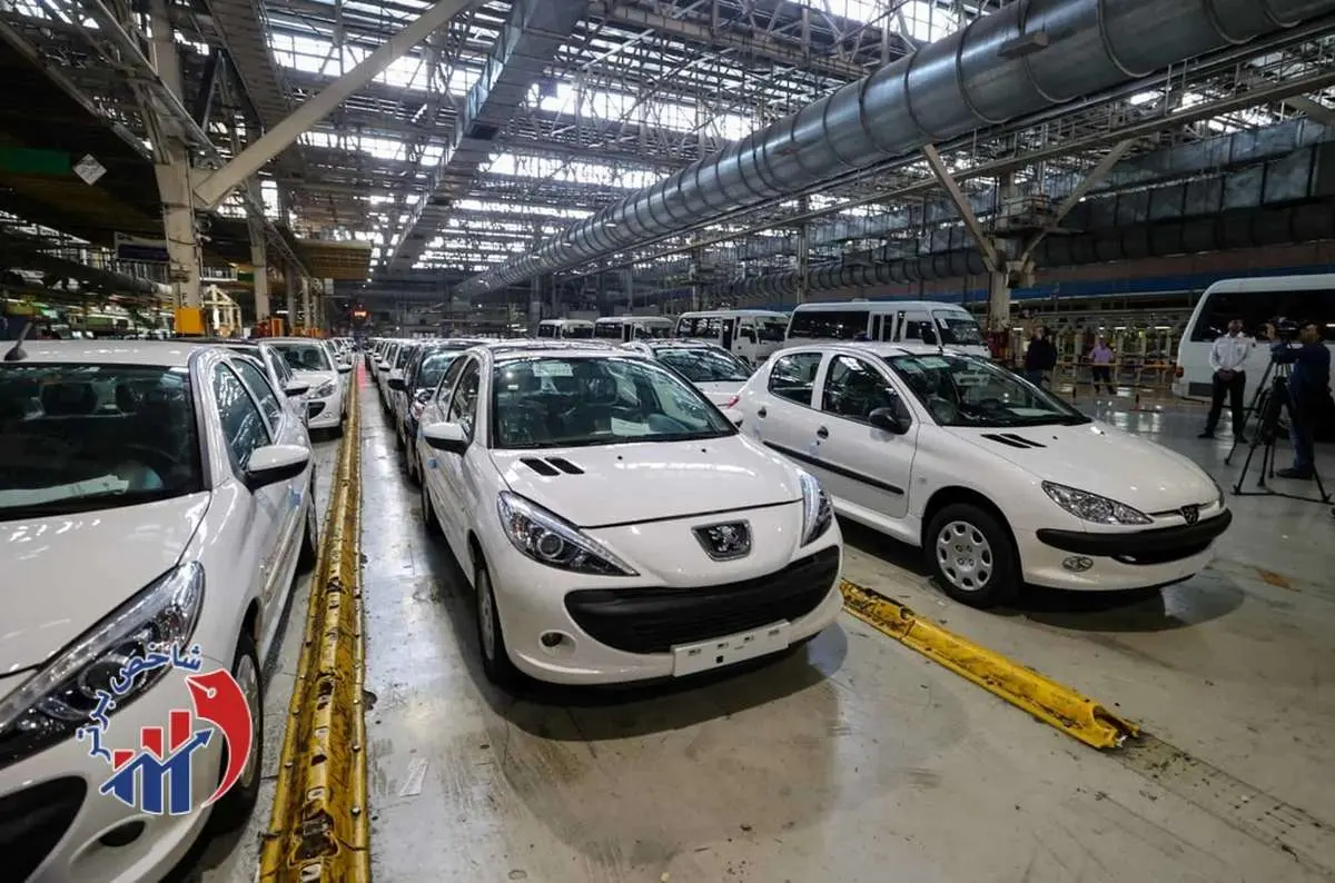 لایه بحران در صنعت خودرو / افشاگری مقام سابق صمت از فساد در فروش!