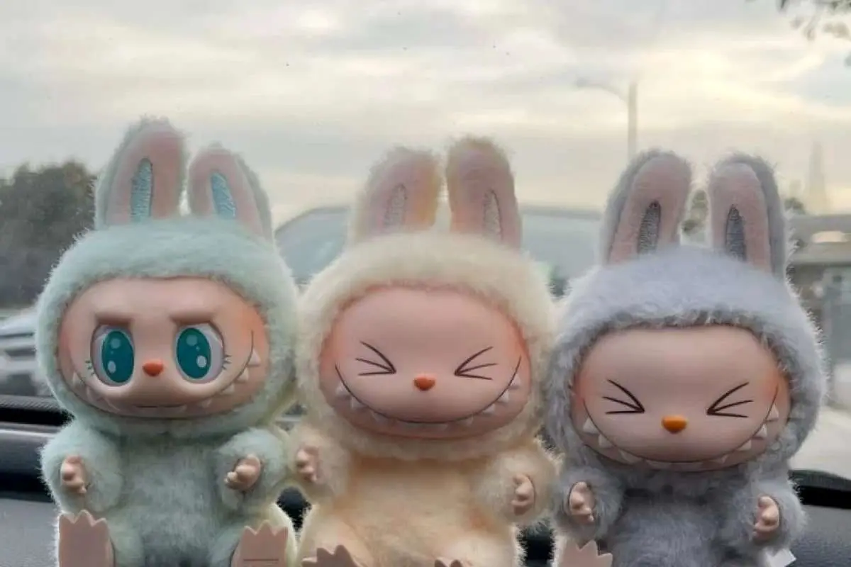 فروشندگان این عروسک‌ها ۱۰۰ میلیارد تومان به جیب زدند!